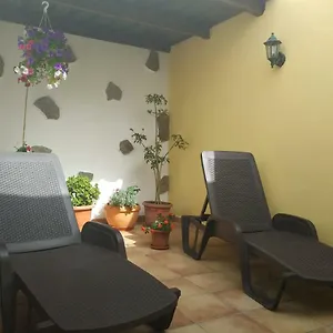https://casa-daniel.in-canary-islands.com
